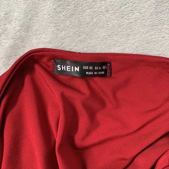 Red bodycon dress - Picture 4 of 4